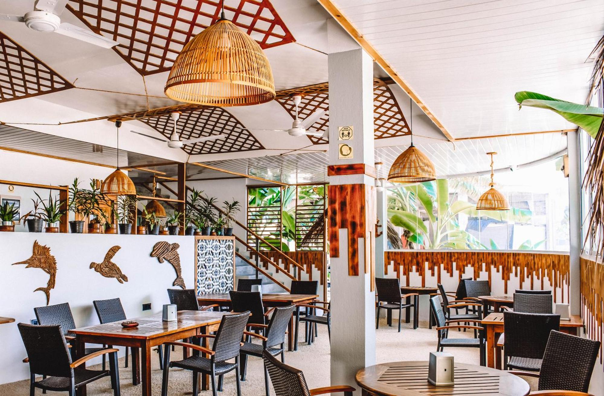 Dhiffushi Inn Bagian luar foto